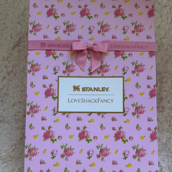 LoveShackFancy x Stanley 20 oz Quencher H.20 Tumbler BNIB - Picture 2 of 7